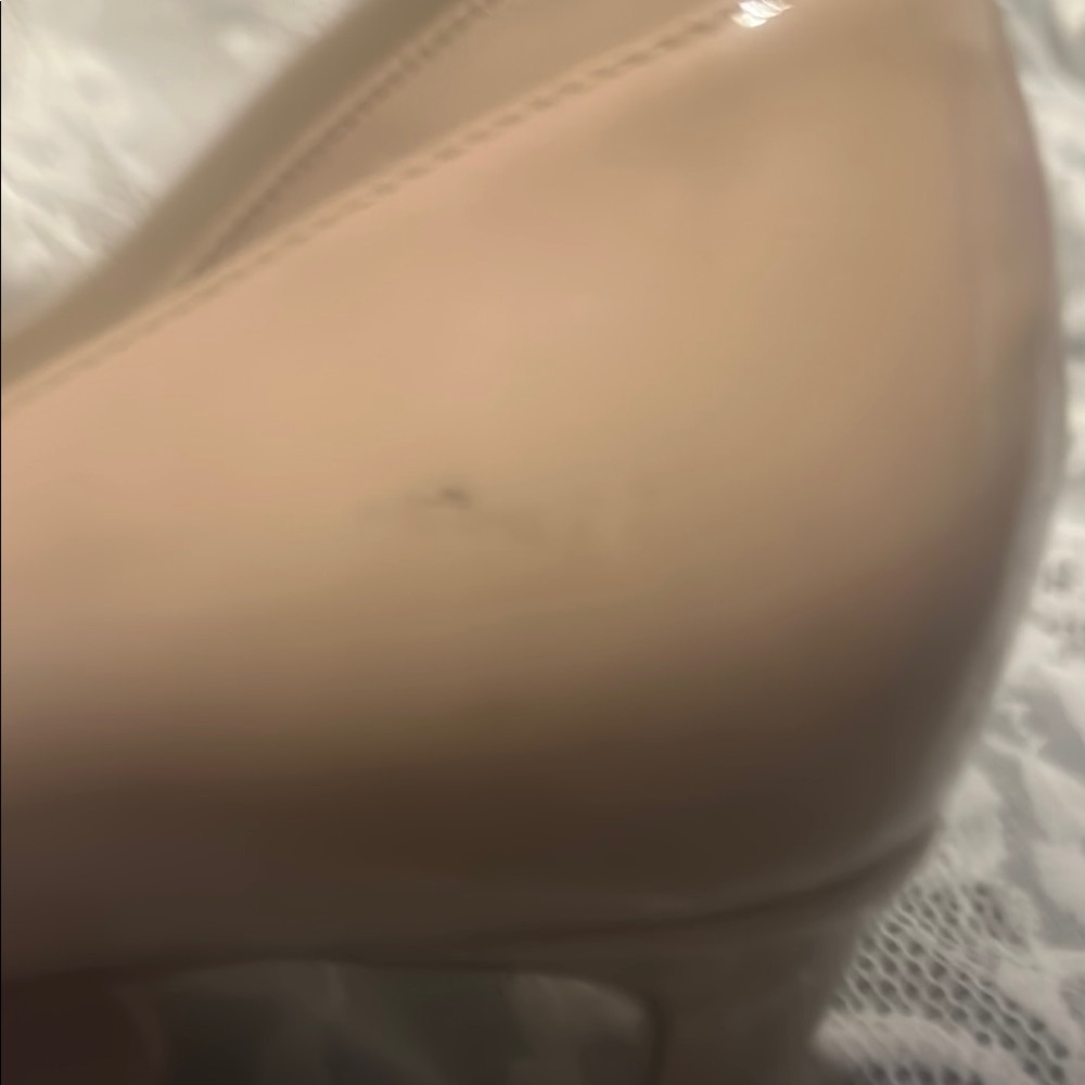 Nude Patent Round-Toe Platform Pumps - Picture 5 of 8
